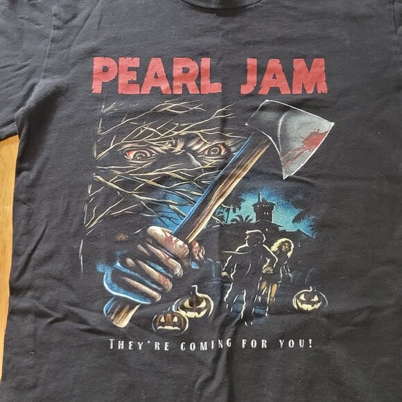 Small Vintage Pearl Jam They're Coming For You Halloween Horror Graphic T Shirt - Picture 2 of 8